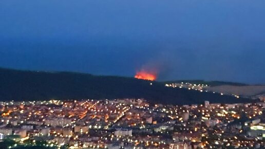 🔥 И снова пожар 🔥 теперь горит лес в районе Сосновки. 15.07.2024. Геленджик