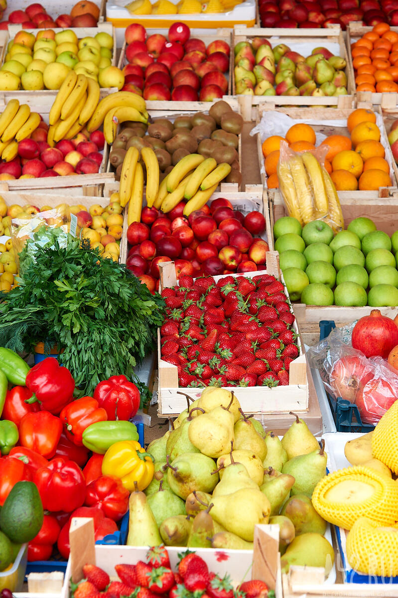 В российских магазинах часто продаются зелёные бананы — многие обходят их стороной как непригодные в пищу, выбирая дозревшие плоды.