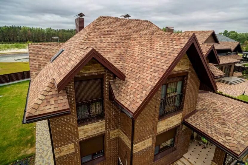 Мягкая кровля нашла широкое применение в частном строительствеИсточник kremenki-gorod.ru