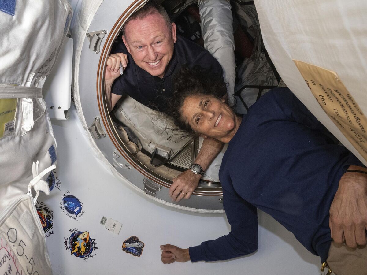    Астронавты с космического корабля Starliner Барри Уилмор и Сунита Уильямс© AP Photo