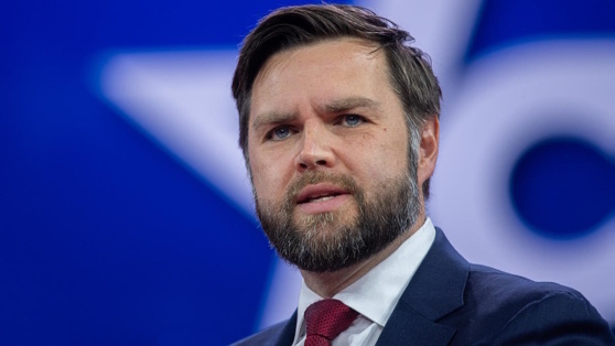    Республиканцы утвердили Вэнса кандидатом в вице-президенты США Егор Гордеев