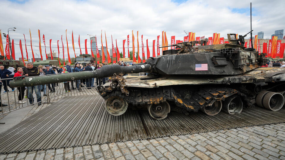     Солдат "Центра" наградили за уничтожение 17 танков Abrams и Leopard Global Look Press/news.ru/Belkin Alexey