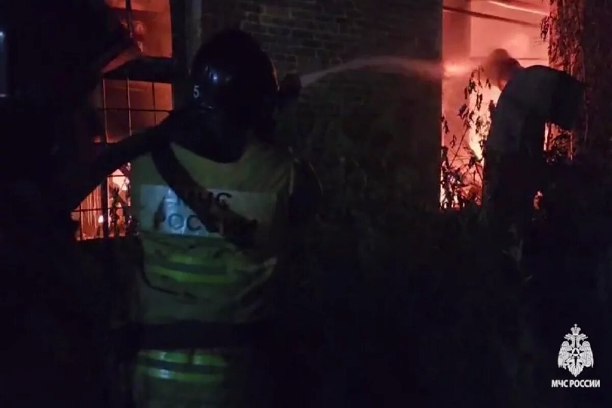    В Челябинске ликвидировали крупный пожар на производственном предприятии