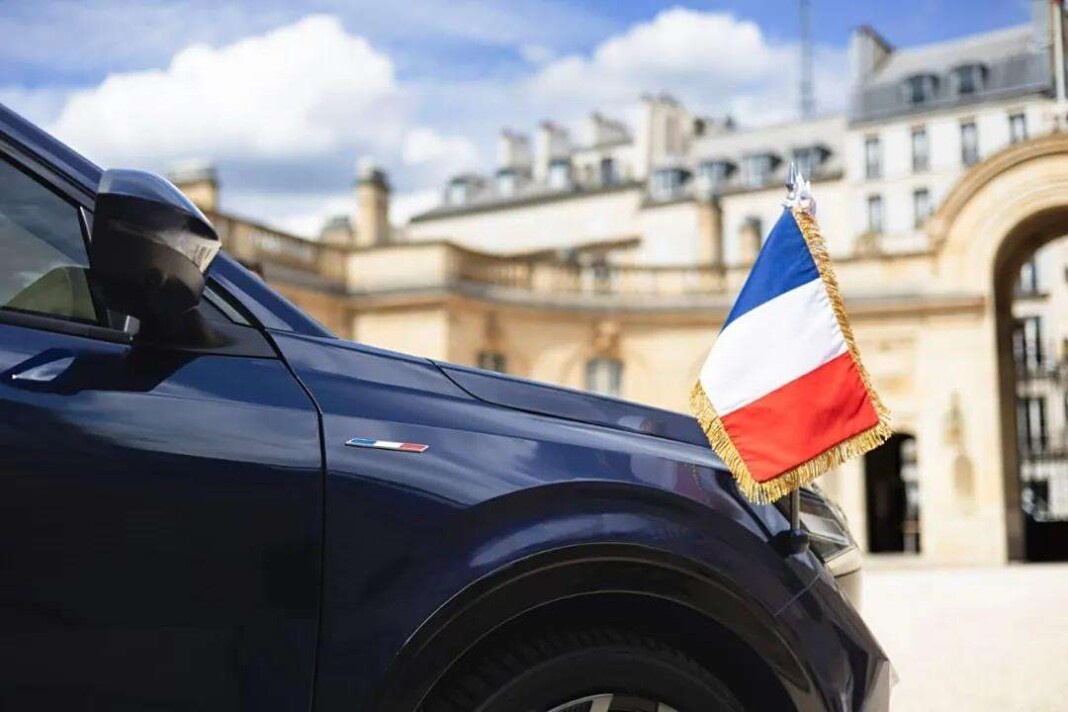 В День взятия Бастилии, который отмечается 14 июля, была официально представлена специальная версии Renault Rafale 2024. К слову, этот день является национальным праздником Франции.-2