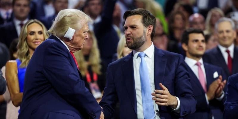   Трамп и Вэнс. Источник: REUTERS.