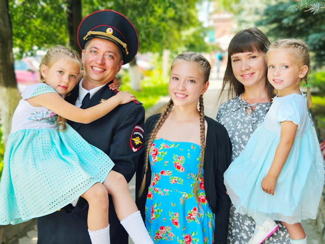 Семья Ноздриных
