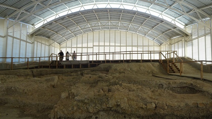 Ученые нашли древнейшие останки людей в Европе