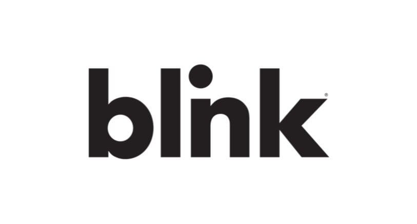 Согласно различным надежным источникам, мировая рыночная оценка зарядных станций для электромобилей составляет более 120 миллионов.-11