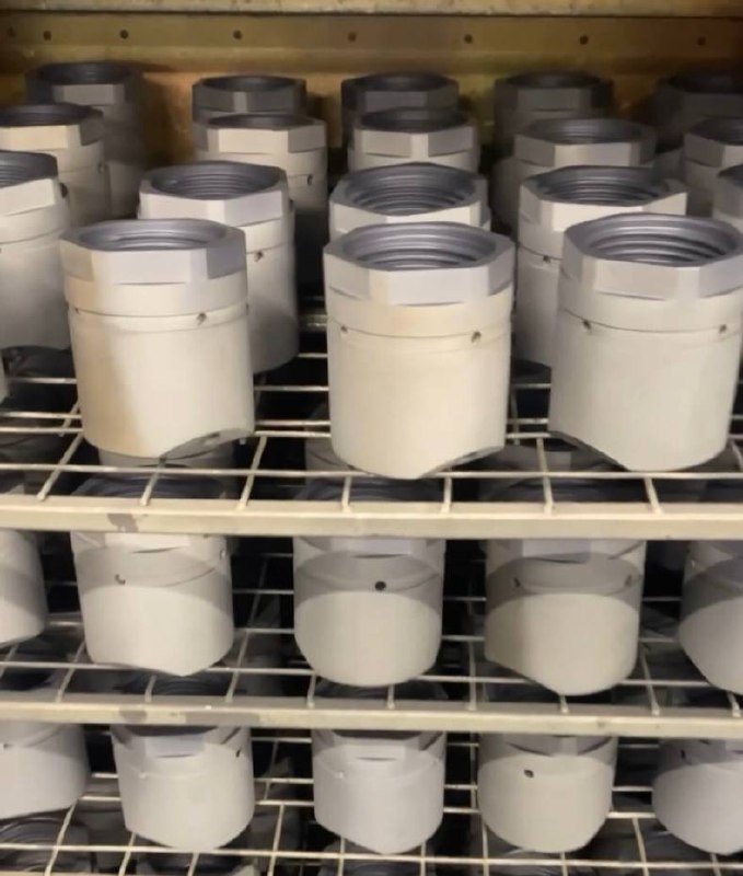 Детали газовых магистралей с покрытием MODENGY 1014 на внутренней поверхности полимеризуются в печи