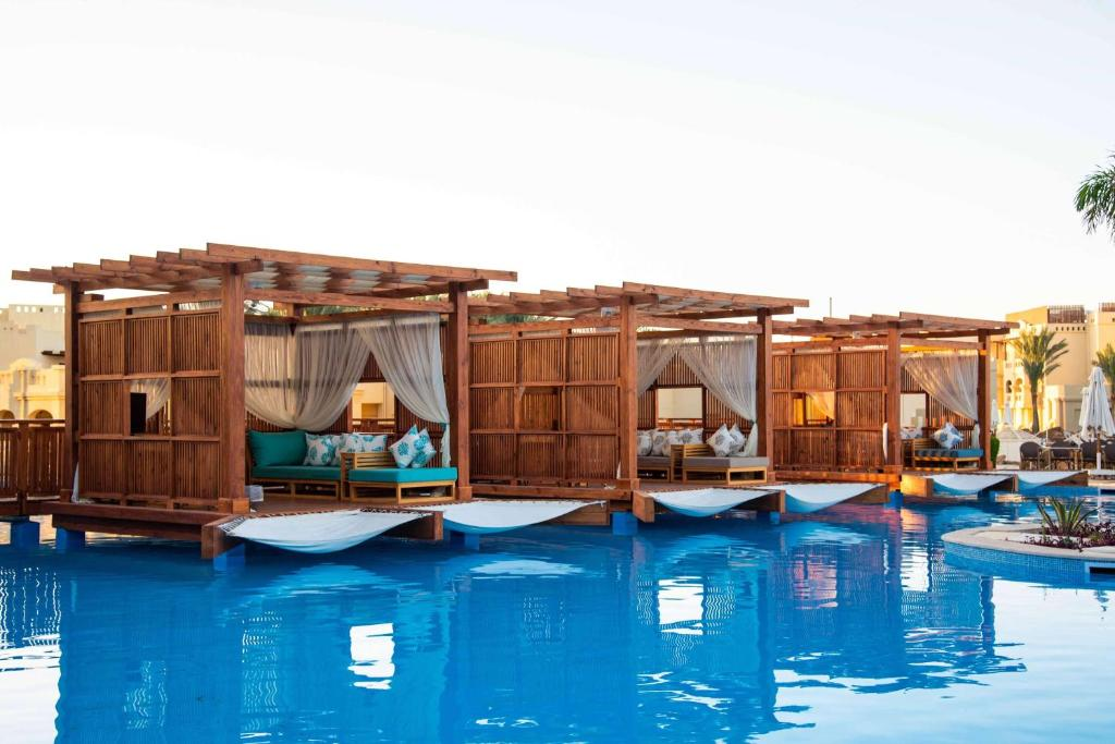 Дорогие путешественники! Рассказываем Вам про известнейшую сеть отелей Rixos в Египте.-4
