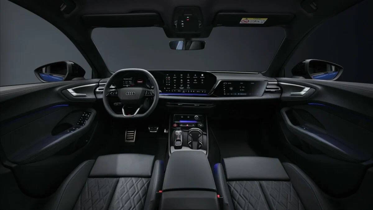На днях были рассекречены новые модели Audi A5 — лифтбек и универсал, которые обещают стать революцией в линейке благодаря своей новой платформе PPC (Premium Platform Combustion).-2
