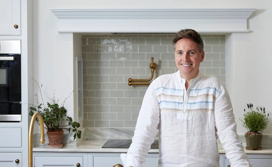 История преображения кухни, кладовой и прихожей.