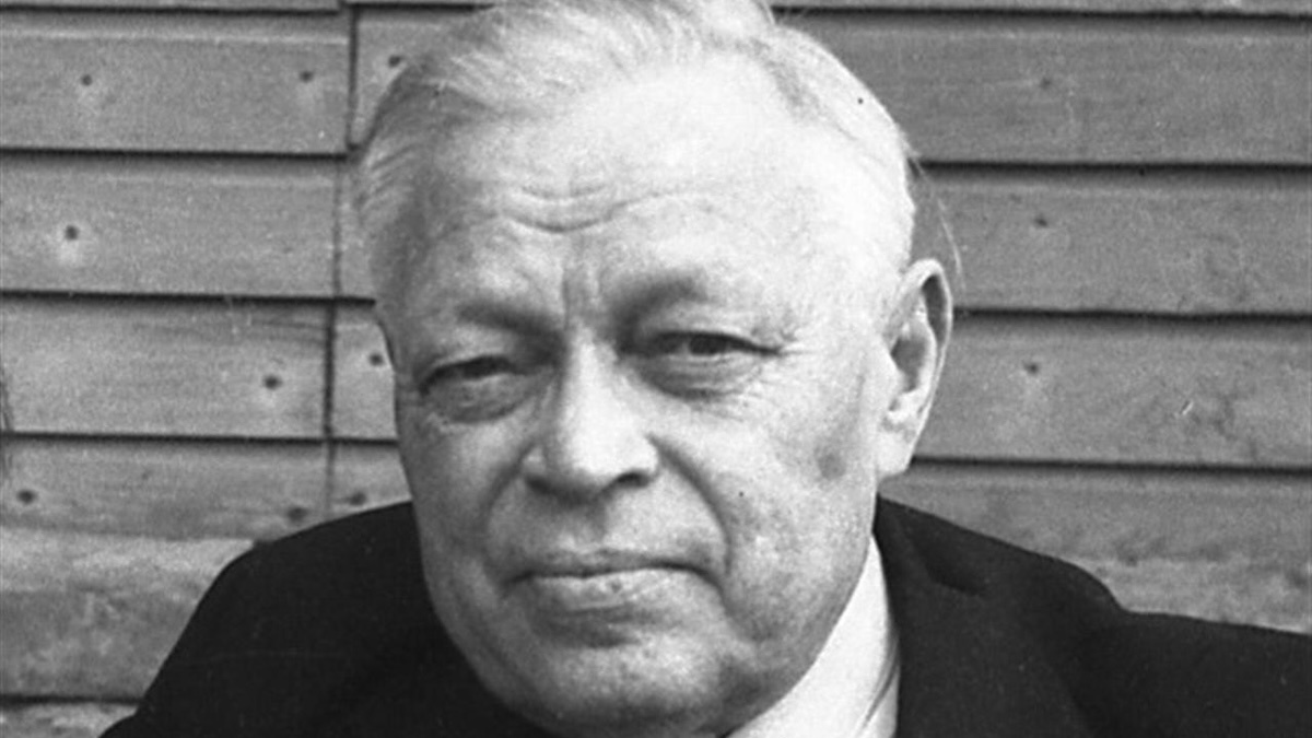 Хирург Александр Аминев.  