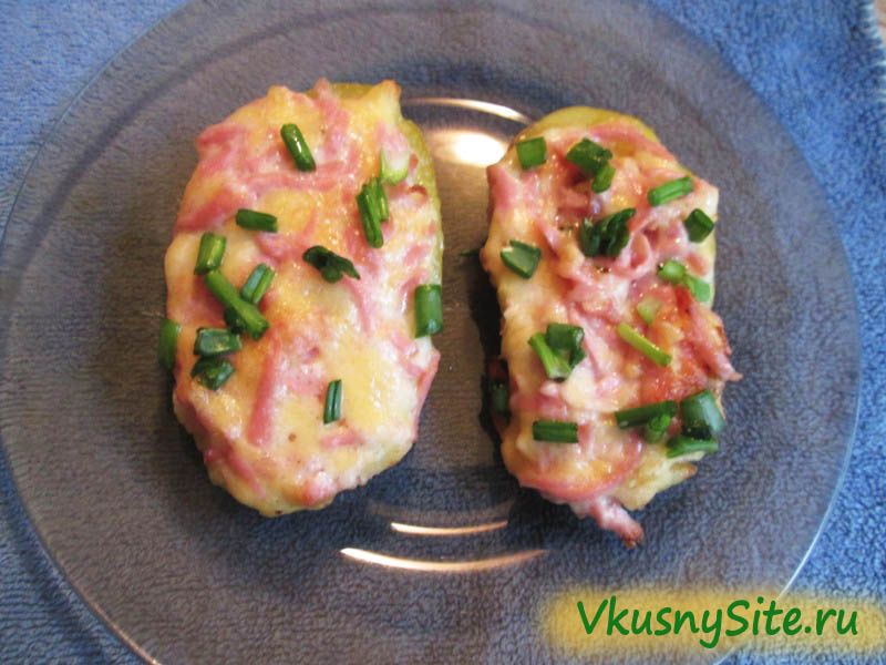 "Крошка картошка" с колбасой и сыром