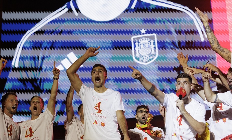    В Мадриде прошел чемпионский парад в честь победы сборной Испании на Евро-2024. Фото: Global Look Press