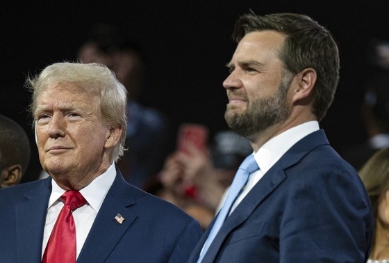    Дональд Трамп и Джеймс Дэвид Вэнс