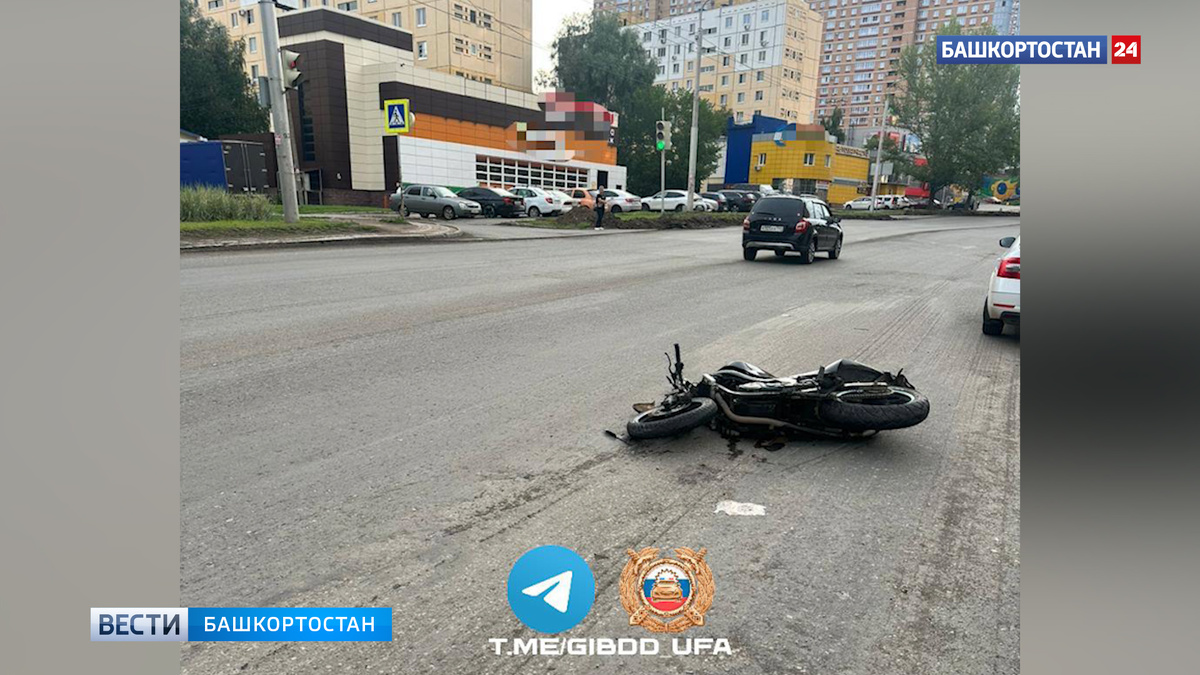    В Уфе по вине мотоциклиста без прав пострадала 19-летняя пассажирка