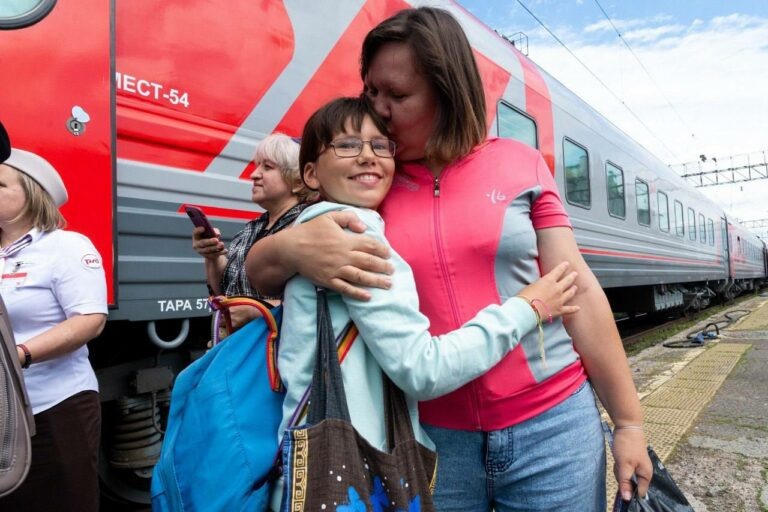    4 тысячи юных оренбуржцев из семей, пострадавших от паводка, отдохнули за пределами региона Андрей Севостьянов