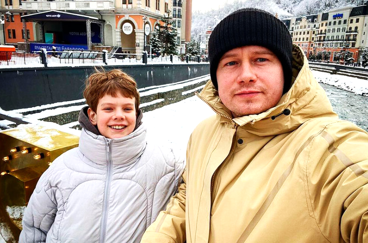Алексей Бардуков с сыном Ваней