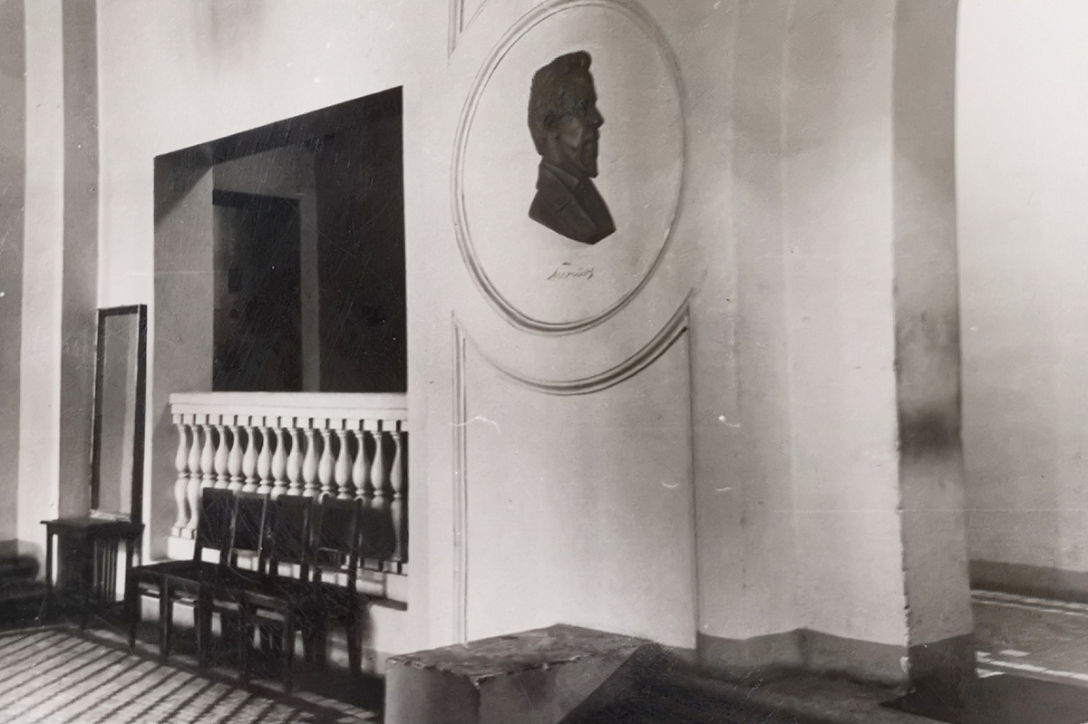 Новый вестибюль