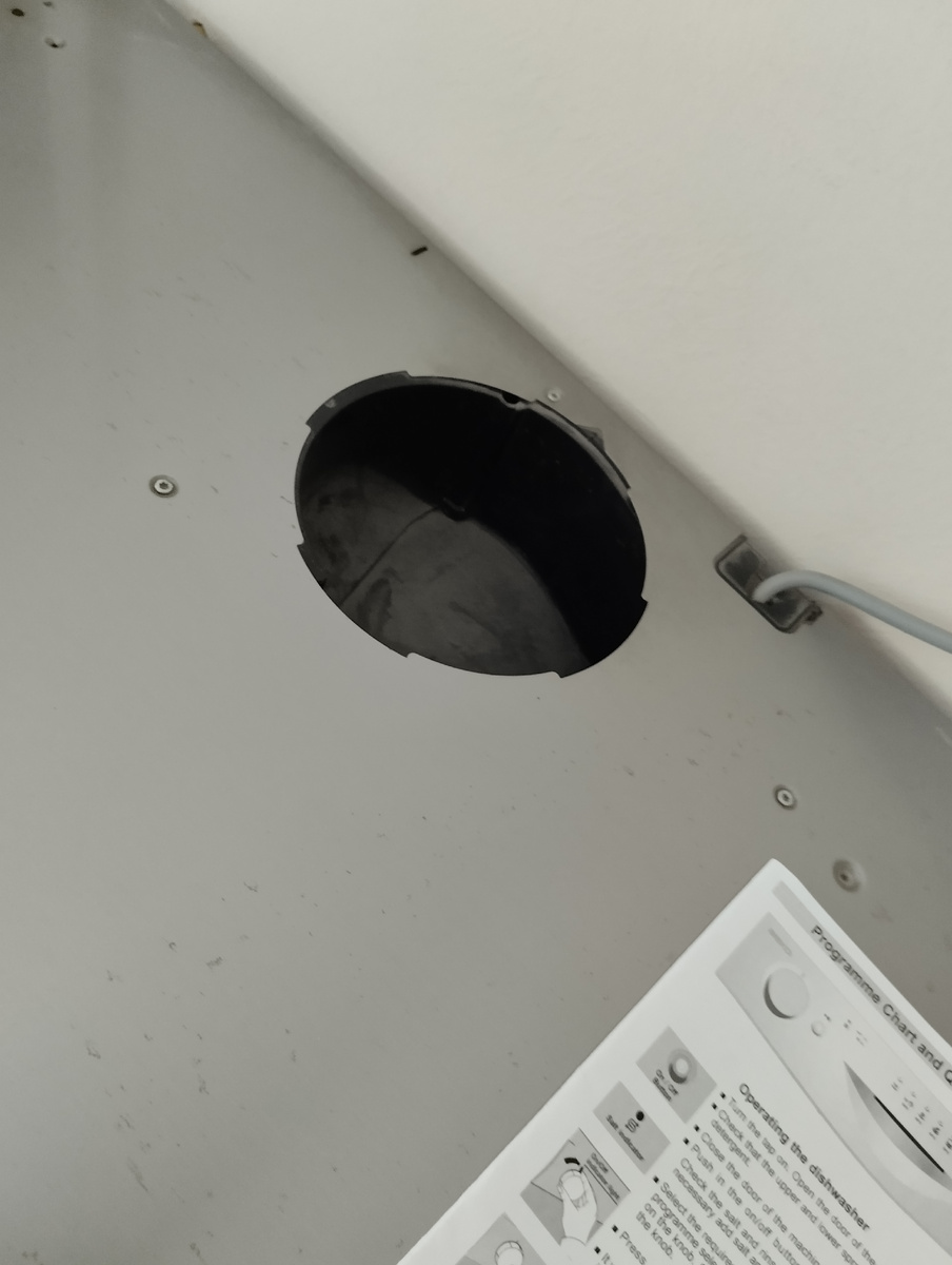 Отверстие 😁