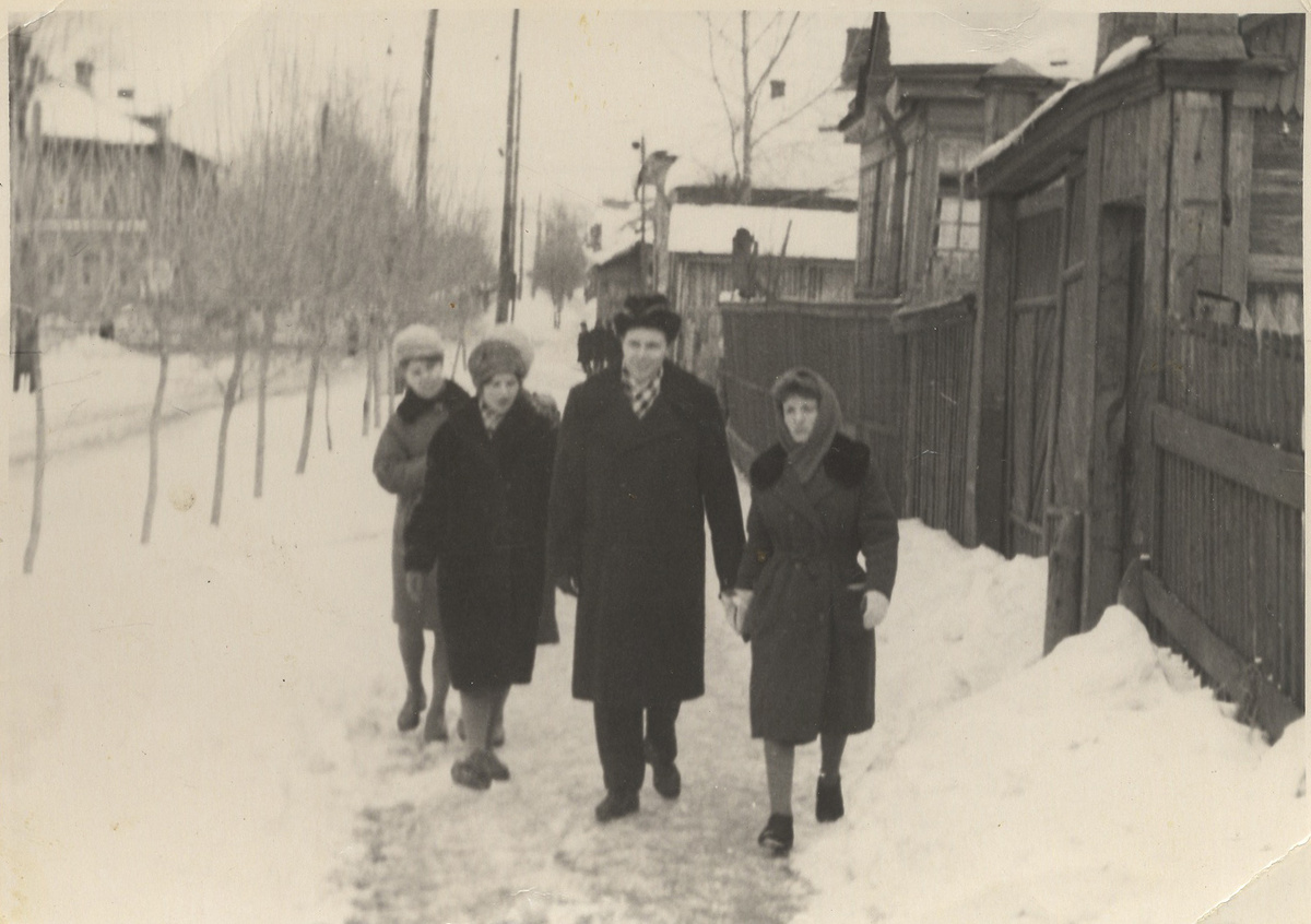 Фотографи проспекта Красной Армии в районе пересечения с Кооперативной, 1960ые