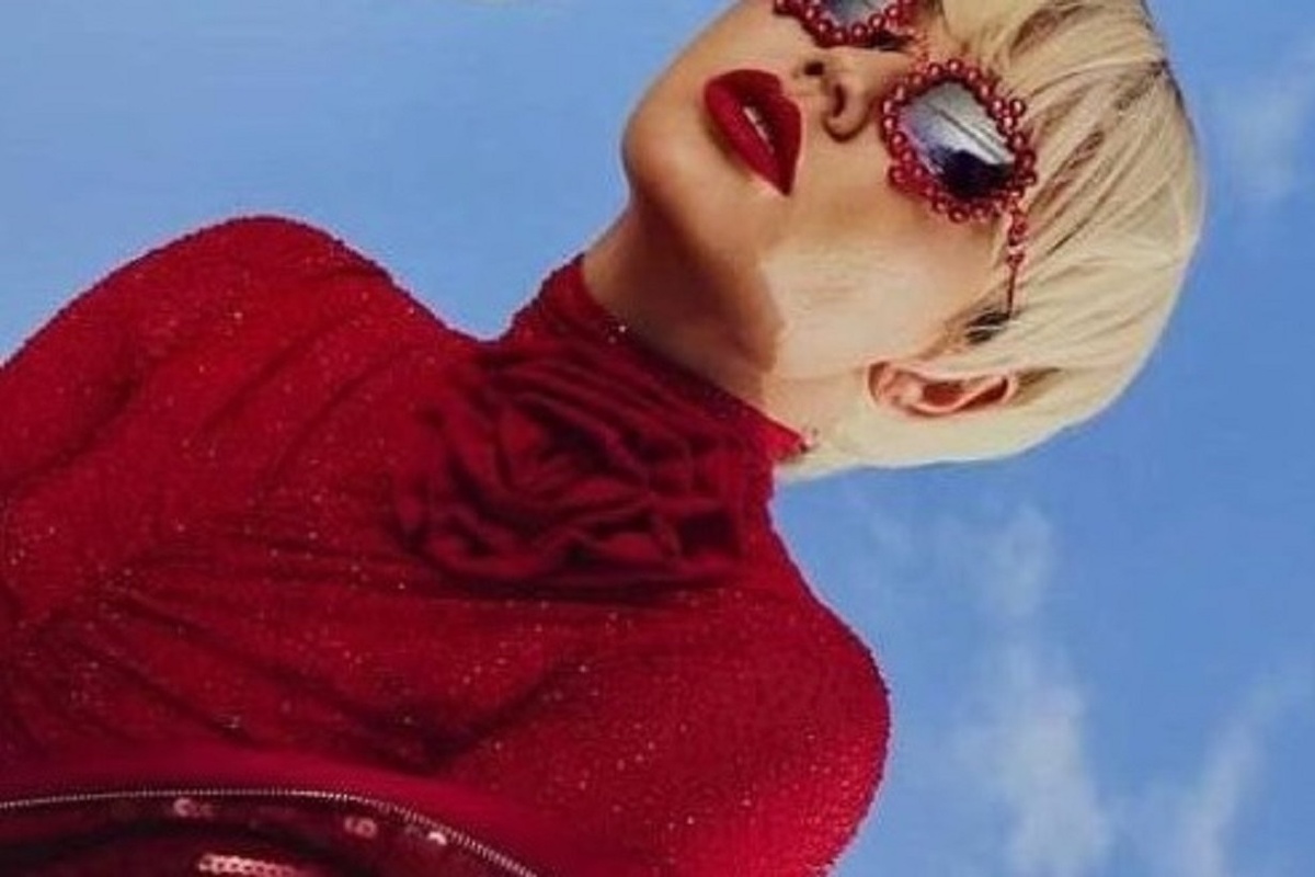 Ляйсан Утяшева кардинально изменила образ. Фото: социальные сети.