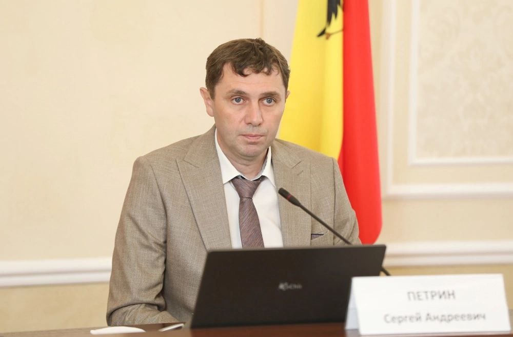    Первым кандидатом, подавшим документы на конкурс мэра Воронежа, стал Сергей Петрин