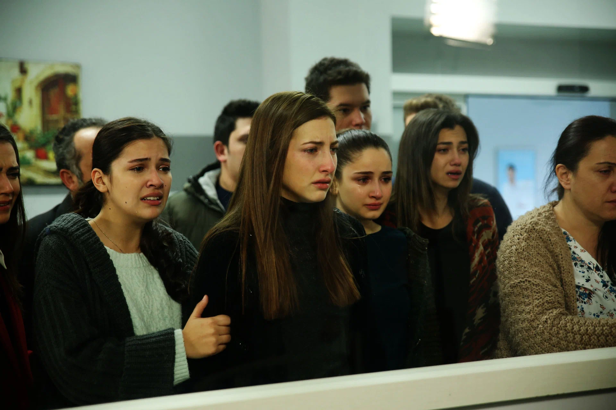 Кадр из сериала "Обиженные цветы"