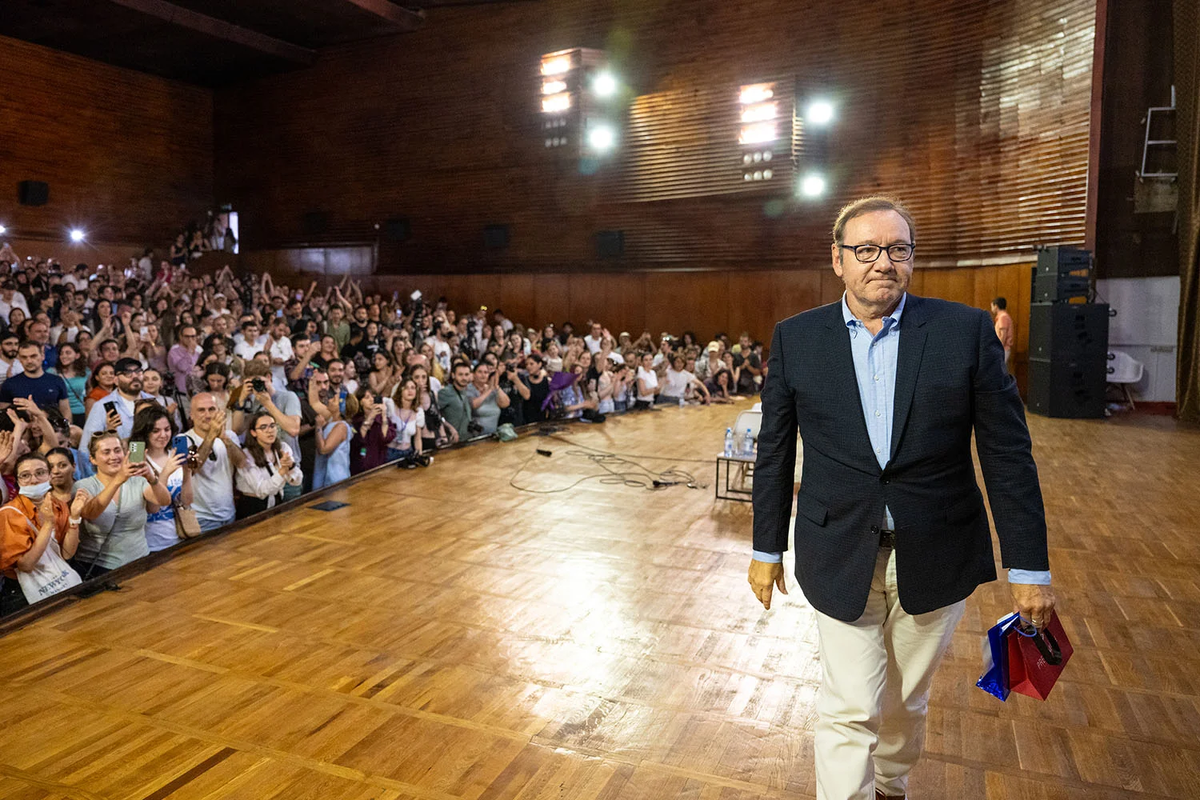    Кевин Спейси на фестивале «Золотой абрикос — 2024»GOLDEN APRICOT International Film Festival