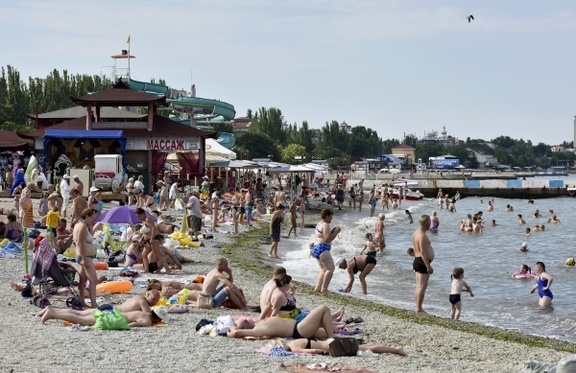 В Крыму вводятся веерные отключения в связи повышенным энергопотреблением и перегрузками на фоне аномальной жары. Об этом сообщила компания «Крымэнерго».