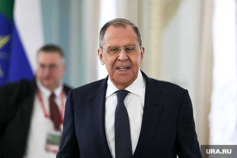    Лавров заявил о необходимости снятия с России угроз, исходящих от Запада