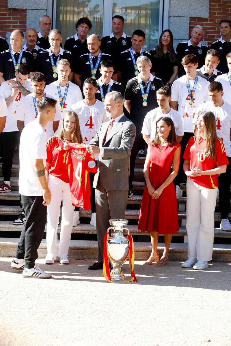 14 июля 2024 года сборная Испании по футболу обыграла в финале чемпионата Европы команду Англии со счетом 2:1. По возвращении в Мадрид спортсменов ждало празднование на самом высоком уровне.-2