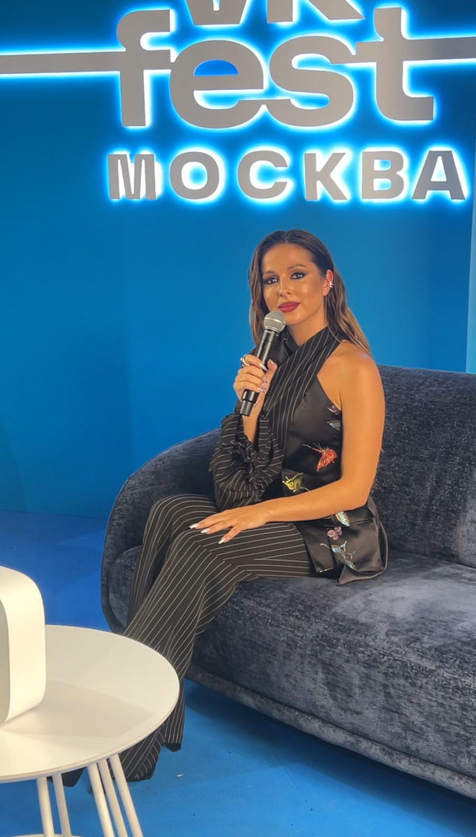    Нюша стала звездой VK Festфото: VOICE