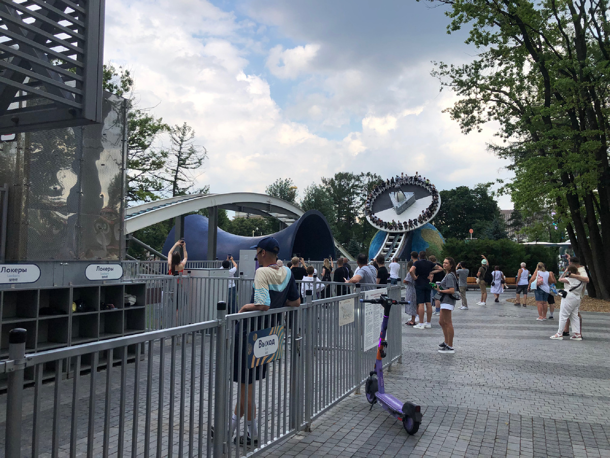 Cyberay исполнитель. мерседесики. мерседес 190 бандитский. псалом 124. 124 песни.