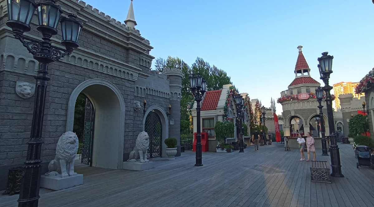 Сквер на Олонецком проезде. Здесь и далее, если не указано иначе, фото автора или из личного архива автора.