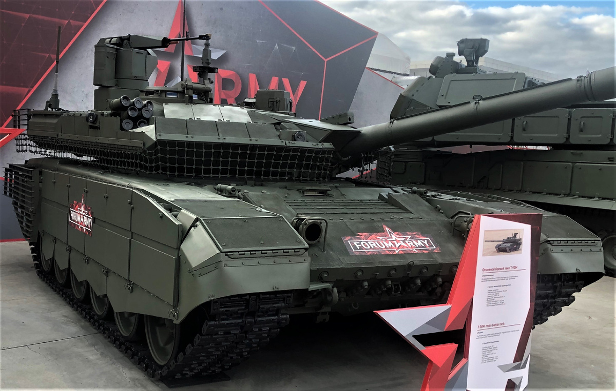 Серийный основной танк Т-90М , оснащенный модульной ДЗ "Реликт".