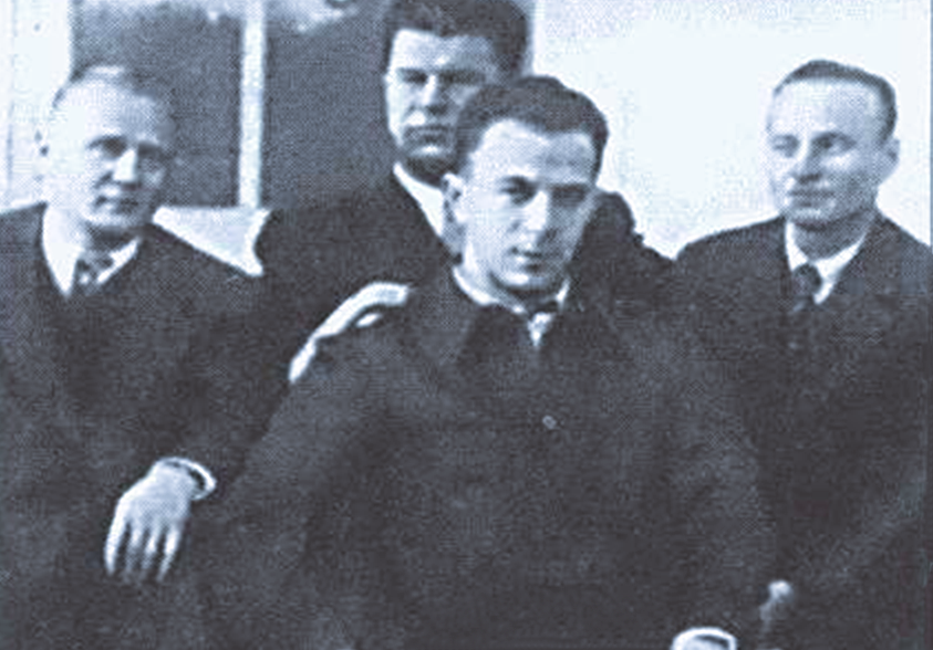 Наши разведчики в Испании, герой статьи – крайний слева. Мадрид, август 1937 г.