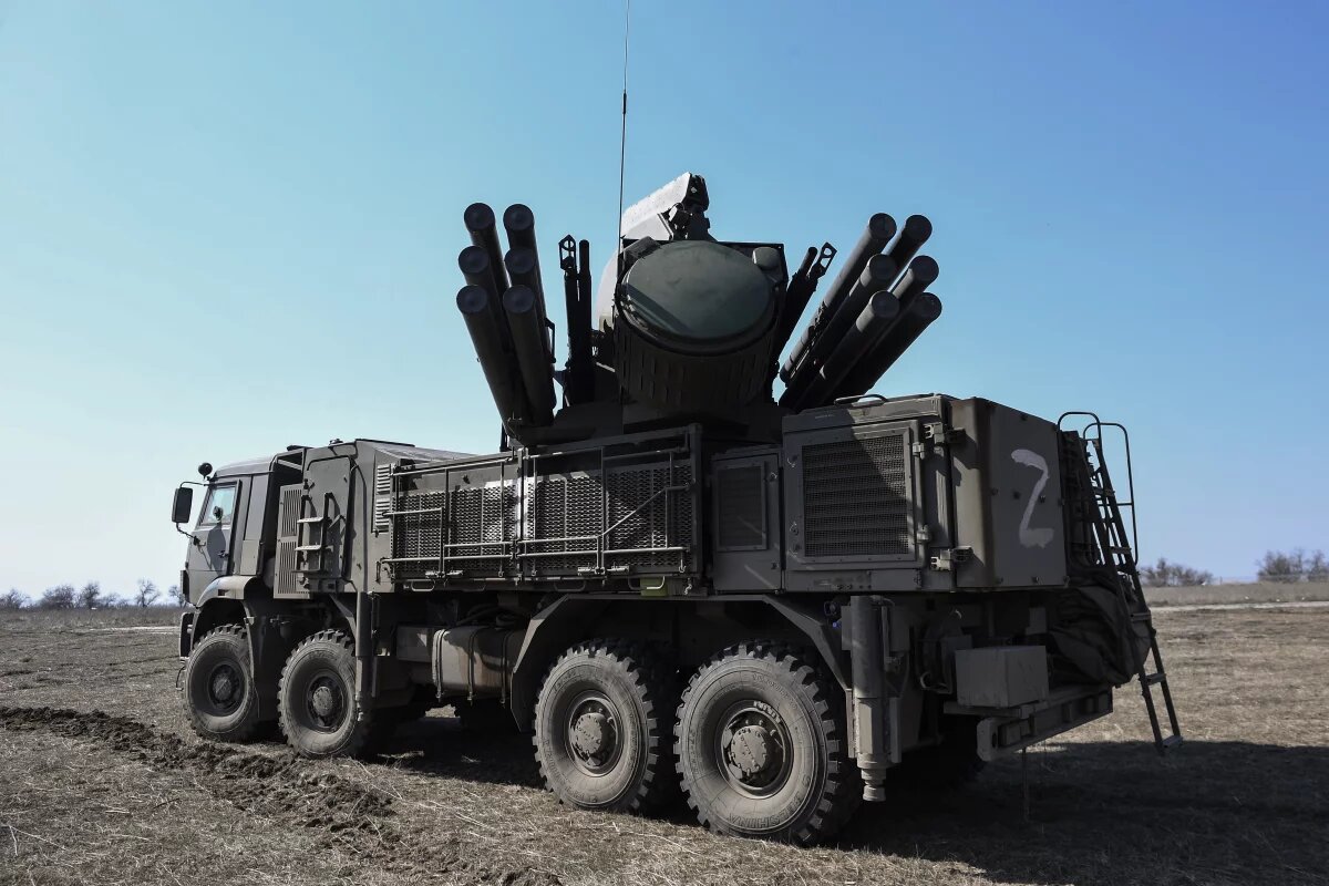    Боец ВС РФ: «Панцирь-С1» будет сбивать все типы ракет, которые несут F-16