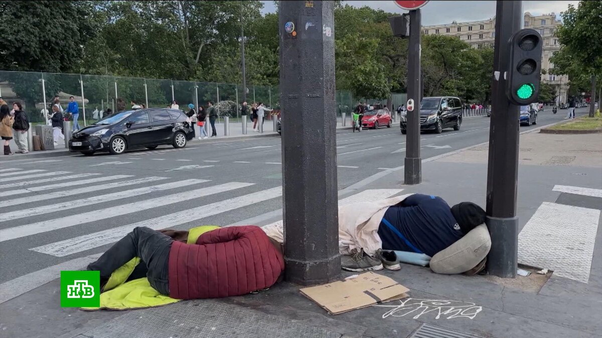    Туристы массово отказываются от поездок в Париж на время Олимпиады