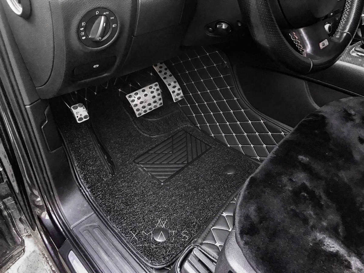 Коврики из экокожи в салон на Audi Q7
