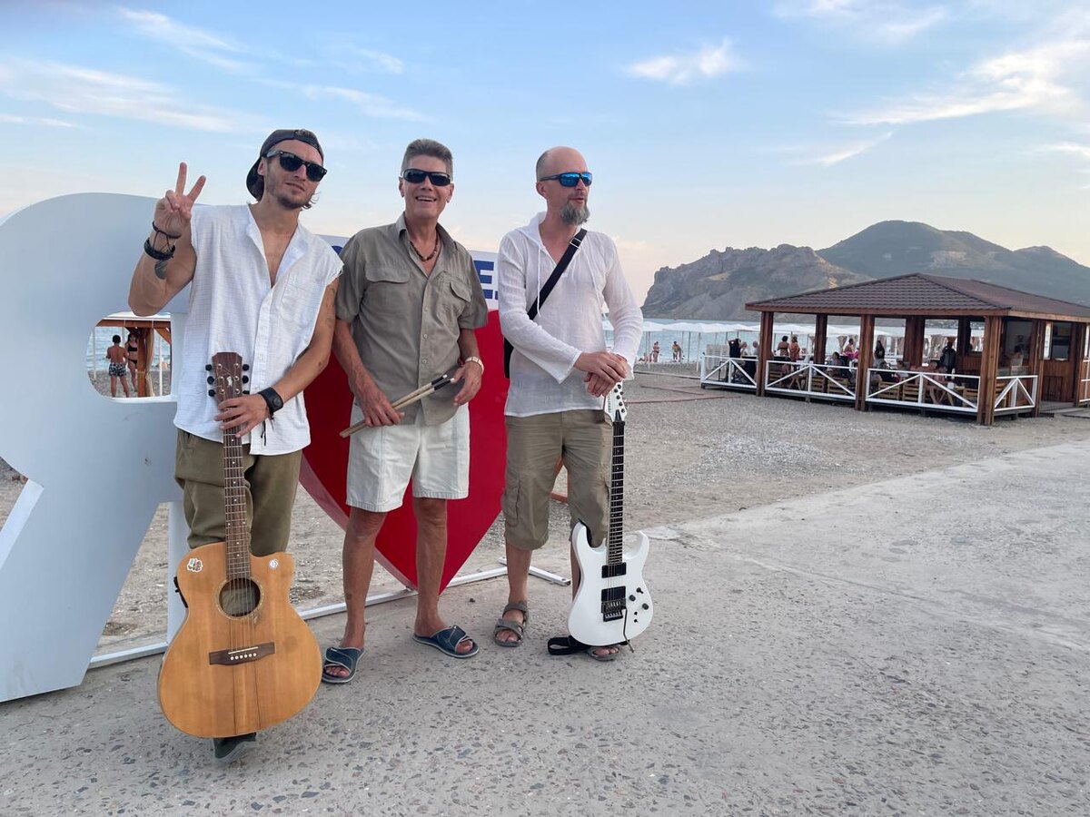 Группа "VellCome - VC". Фото автора канала