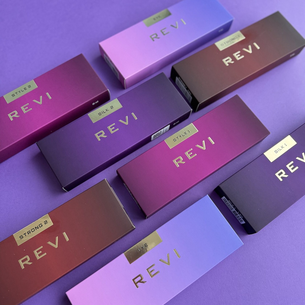 Например, биоревитализанты REVI содержат не только гиалуроновую кислоту (ГК), но и натуральный полисахарид трегалозу, который обладает мощным антиоксидантным (противооксилительным) потенциалом. Таким образом, ГК работает дольше, а кожа на определённое время становится защищённой от внешних факторов-раздражителей, в том числе и от ультрафиолета. 