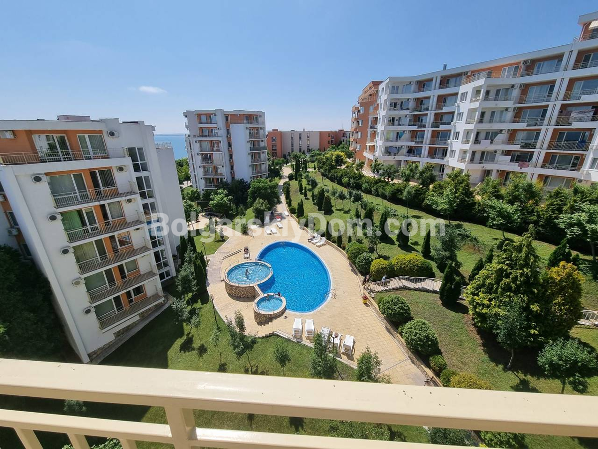 Такса поддержки оплачивается, чтобы вам комплекс и территория вокруг него всегда были чистыми и ухоженными.