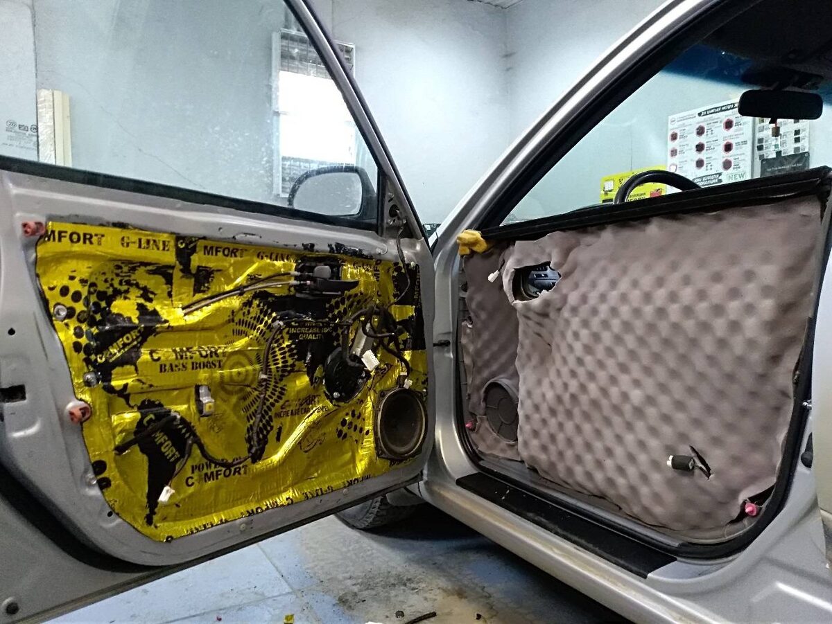 Шумоизоляция дверной карты 