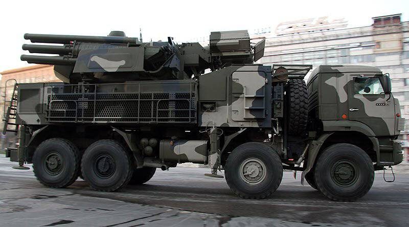 На фото: зенитный ракетно-пушечный комплекс «Панцирь-С1», фото крупным планом. Источник: https://topwar.ru/17841-zenitnyy-pushechno-raketnyy-kompleks-blizhnego-deystviya-pancir-s1-96k6.html