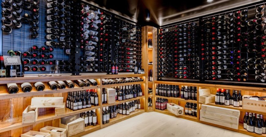 Сколько и как нужно хранить вино?