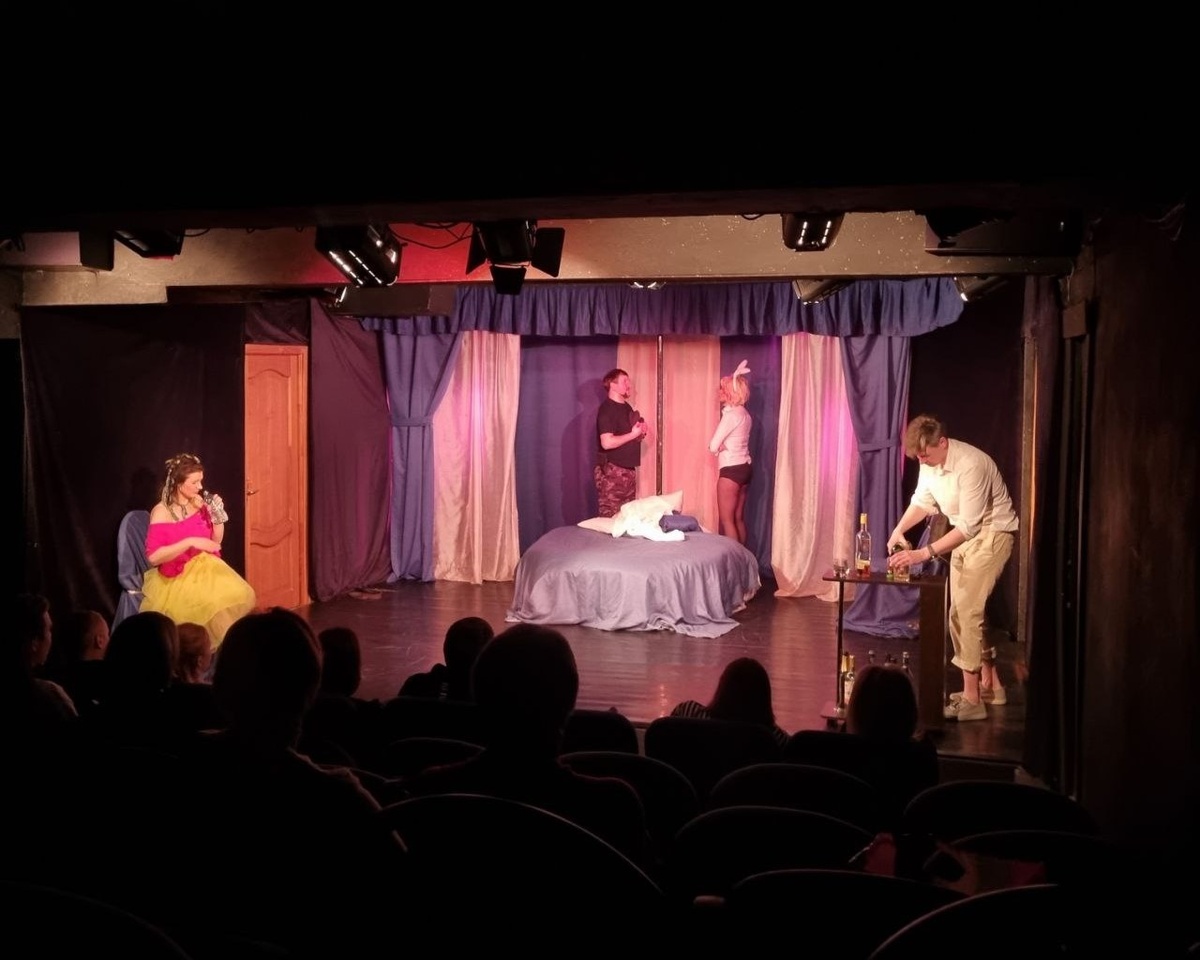 Постановка «ВСЁ включено!» в театре «СОбытие»