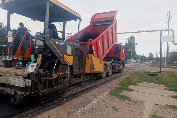    В Вятских Полянах завершают ремонтировать три дороги
