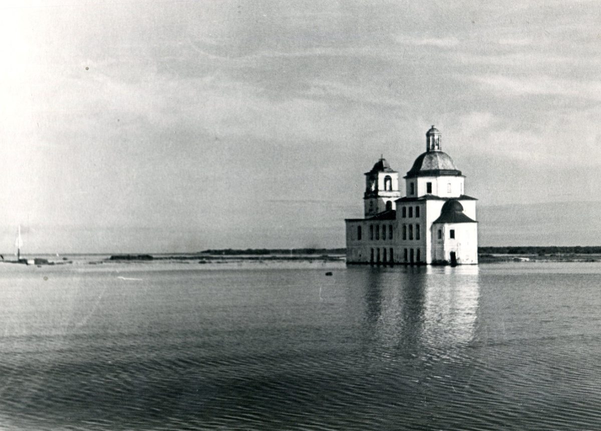 Бывшее Крохино при входе в Белое озеро из Шексны. 1965 г. Фото из фондов Череповецкого музейного объединения